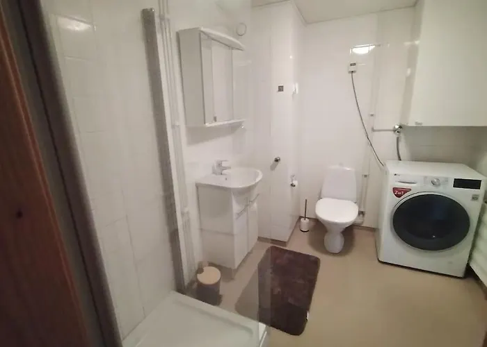 アパート Spacious Near The Center Of *